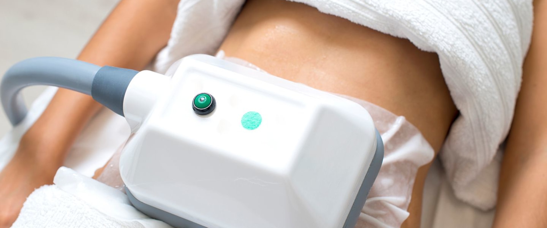 What are the Benefits of Non-Invasive Fat Reduction Treatments?